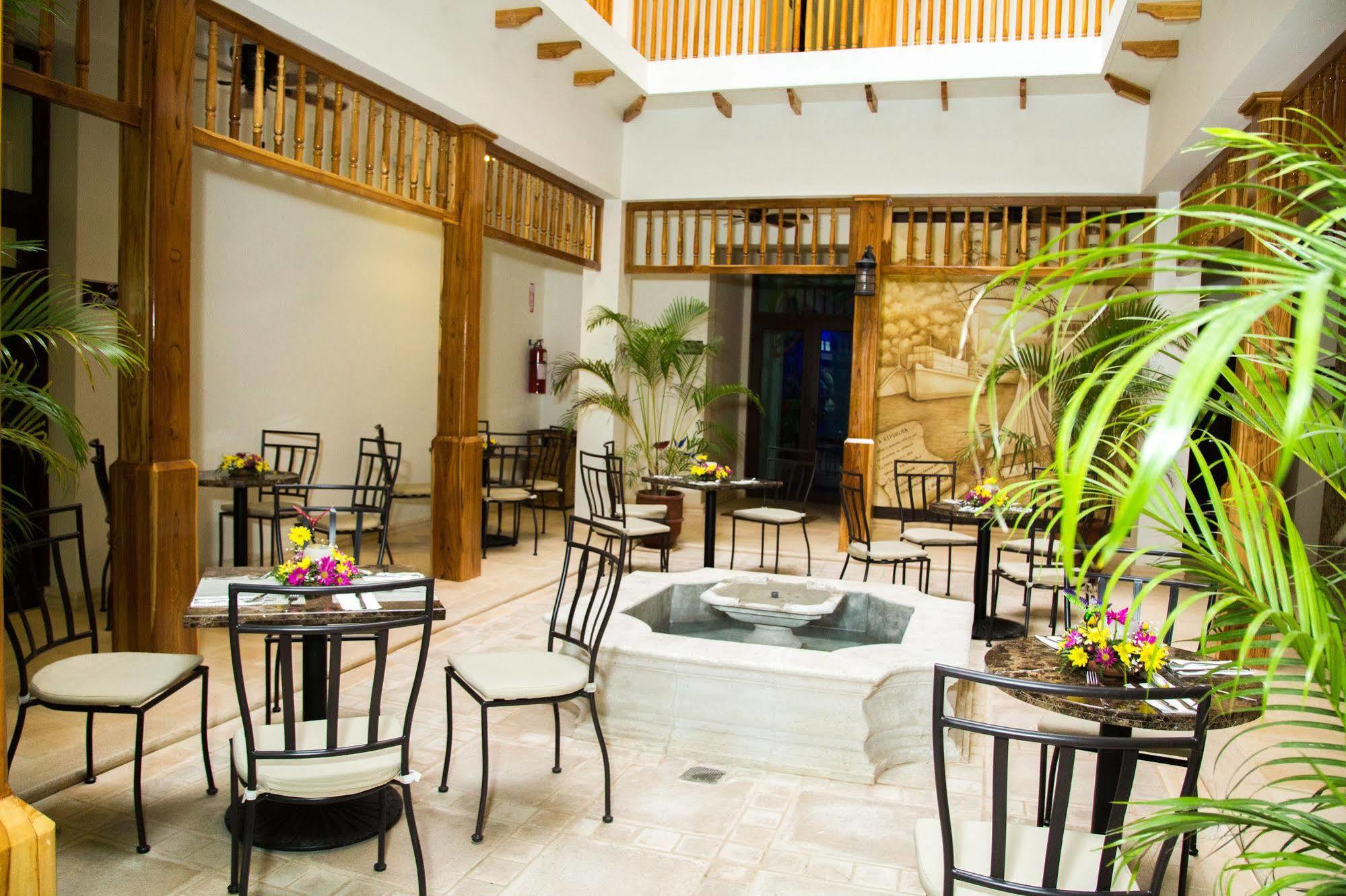 Hotel Presidente 拉斯塔布拉斯 外观 照片